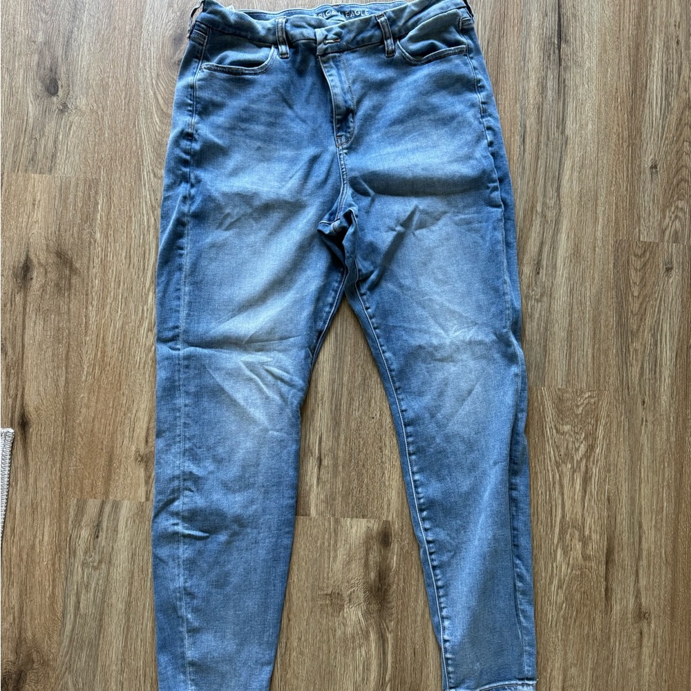 American Eagle Outfitters Light Blue Denim Jeans